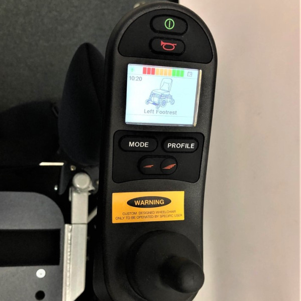 Electric wheelchair tilt-in-space - mid wheel drive Glide Centro EQ7392